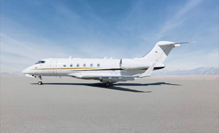 2009 Bombardier Challenger 300 - sideview